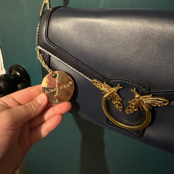 alex + max navy bee pendant flip top purse - Picture 5 of 5